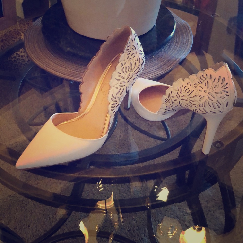 Beautiful Jessica Simpson pumps